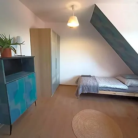 Lemuria Chojnowska A * Legnica