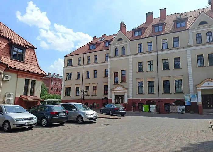 Lemuria Chojnowska A * Legnica