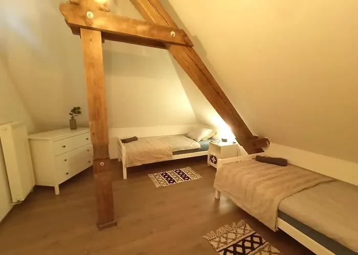 Lemuria Chojnowska A * Legnica